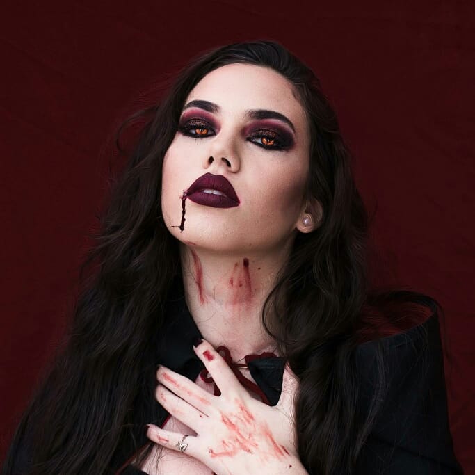 Maquiagem de vampira: tutoriais e 15 inspirações para você brilhar