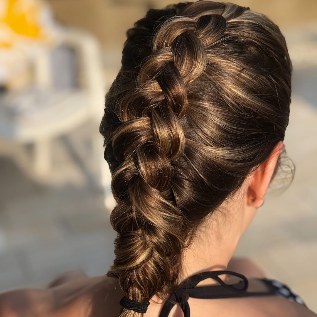 Como fazer trança embutida: 15 inspirações + tutoriais