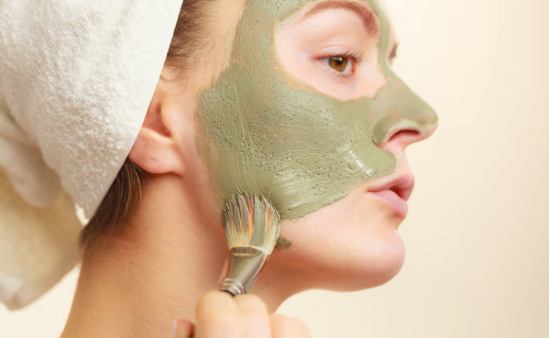 Máscara de argila: benefícios e dicas para cuidar da pele