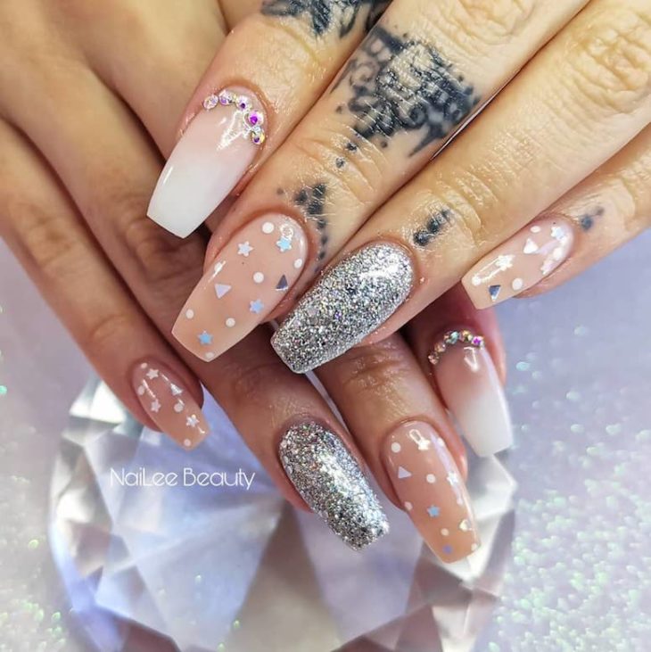 unhas para carnaval 112