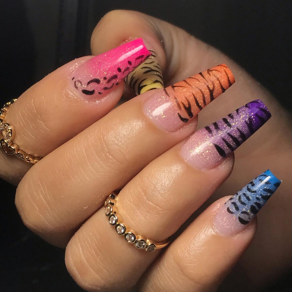 unhas para carnaval 128