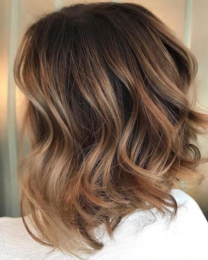 cabelo curto com luzes 113