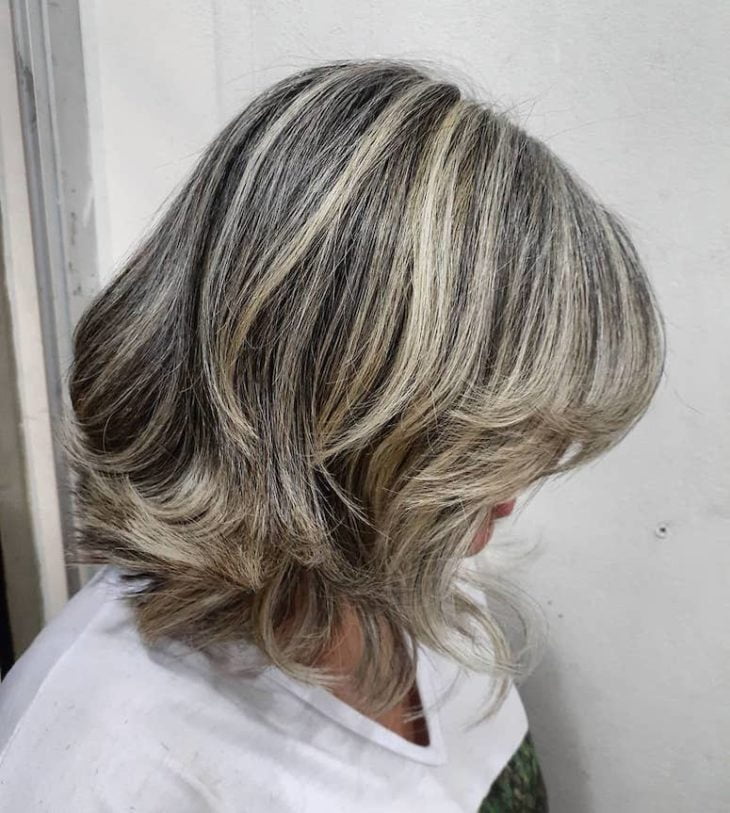 cabelo curto com luzes 114