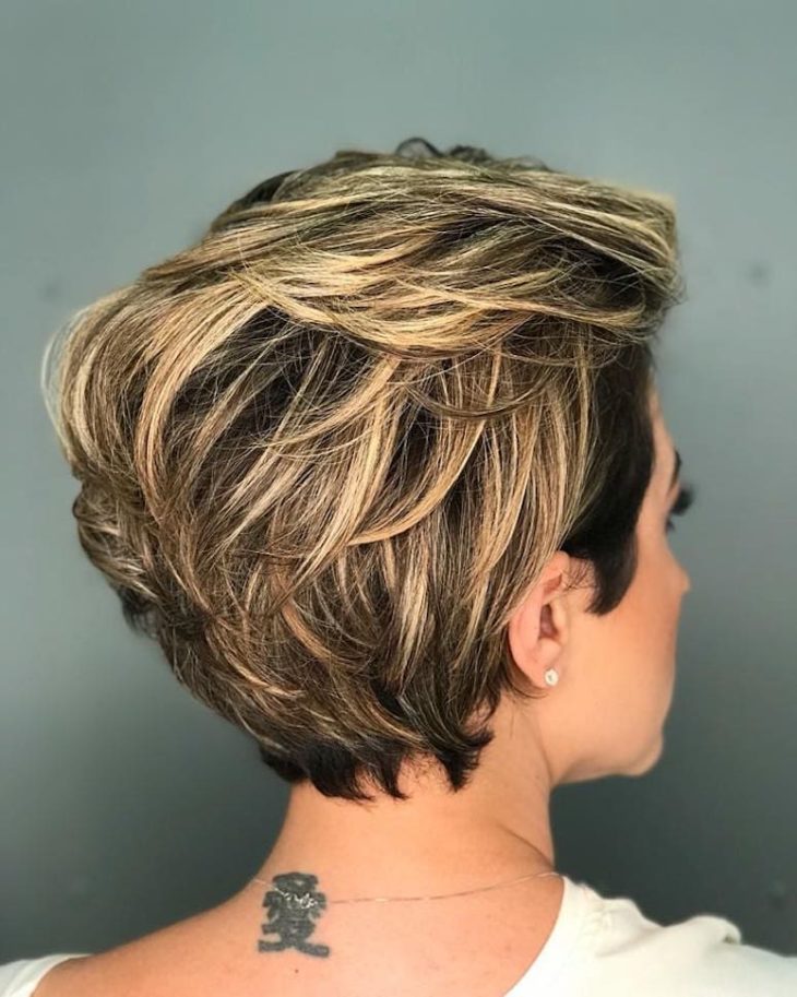 cabelo curto platinado 467