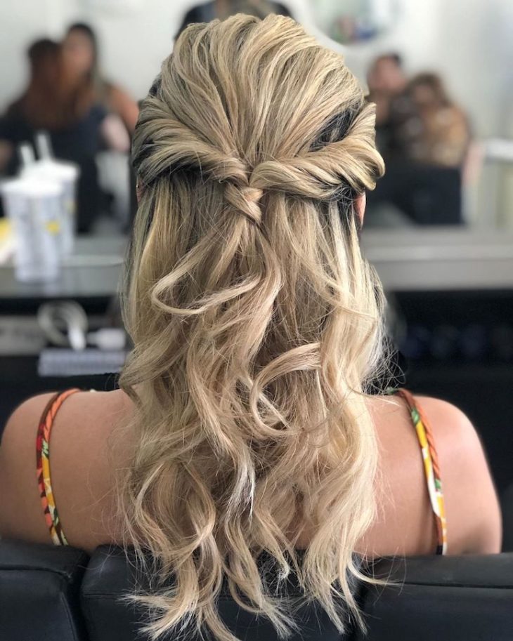 cabelo curto platinado 585