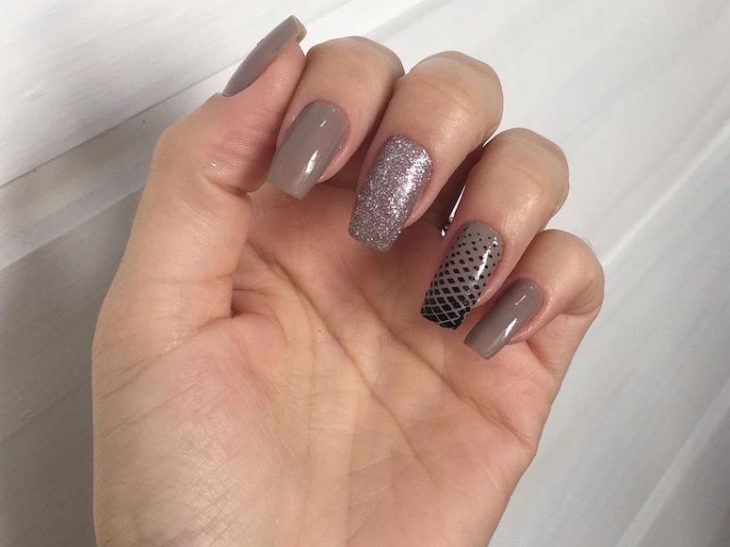 unhas com glitter 86