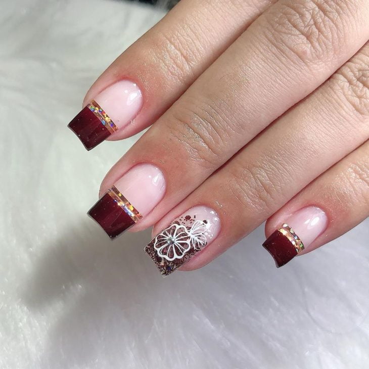 unhas de gel encapsuladas