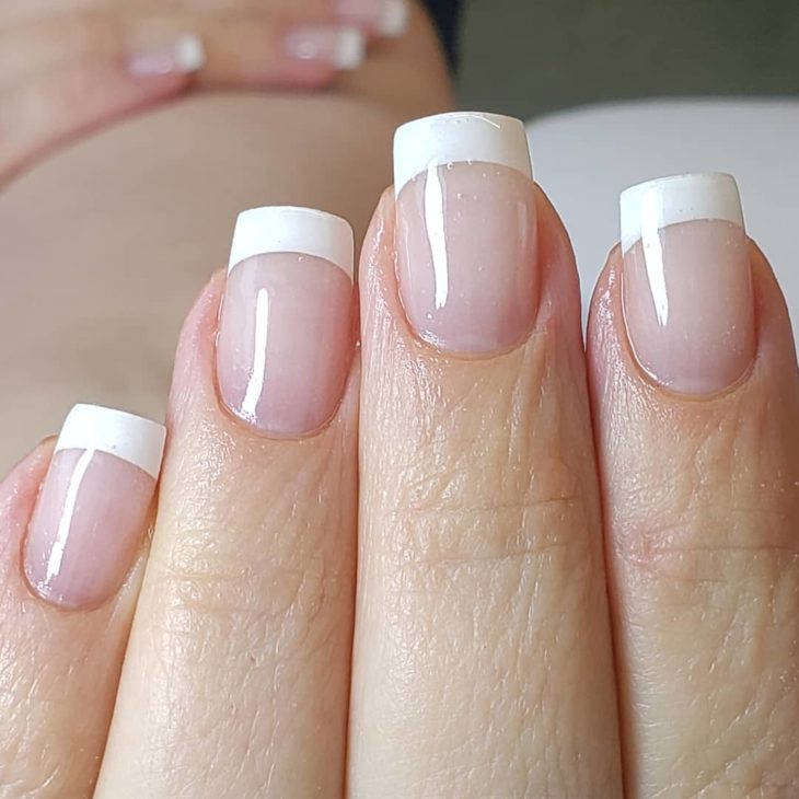 unhas de gel francesinha