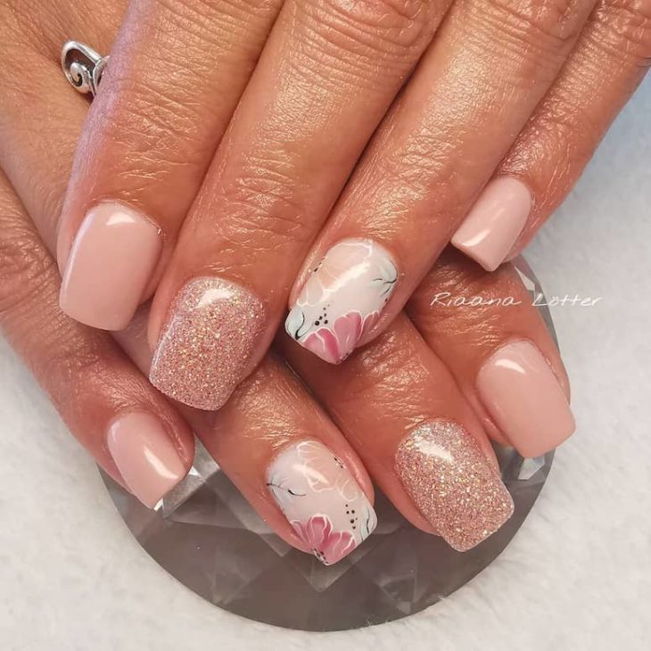 unhas decoradas com flores 103