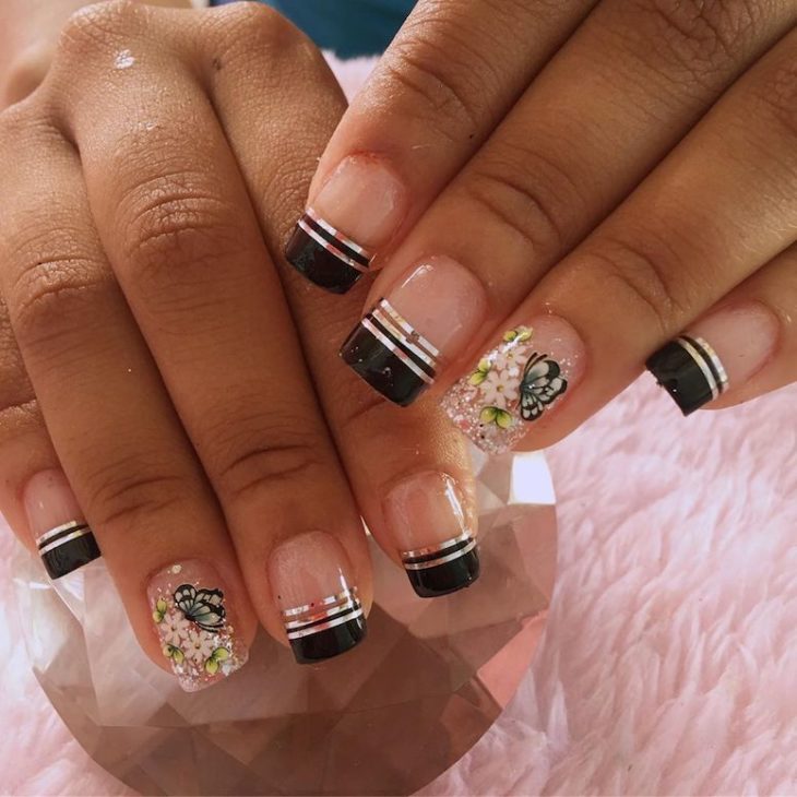 unhas decoradas com flores 202