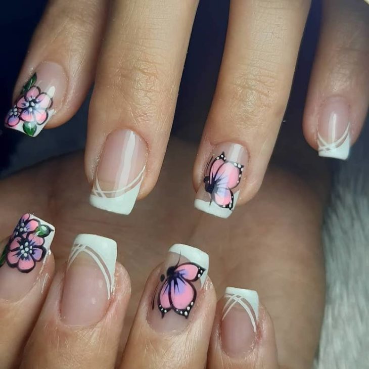 unhas decoradas com flores 168