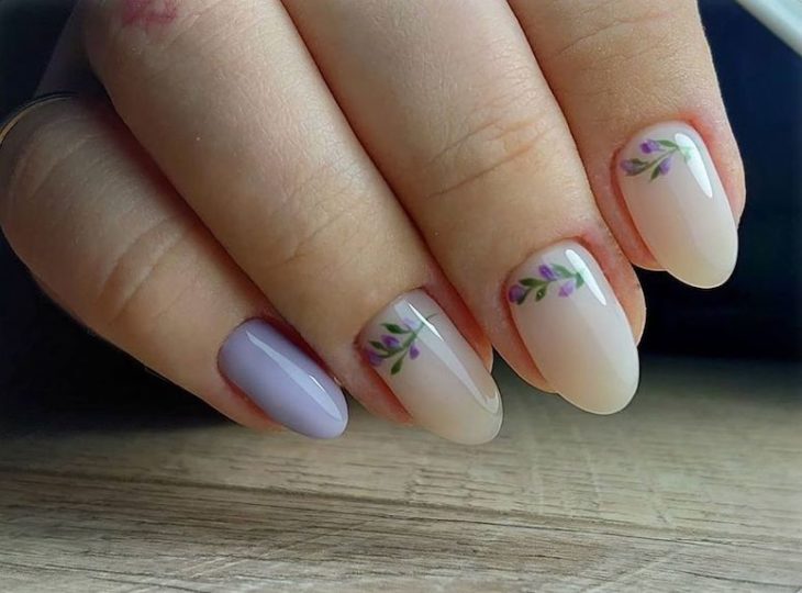 unhas decoradas com flores 131