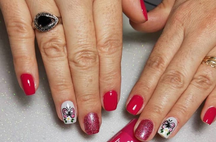 unhas decoradas com flores 173