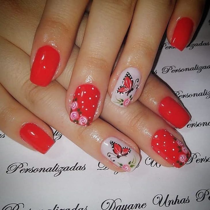 unhas decoradas com flores 174