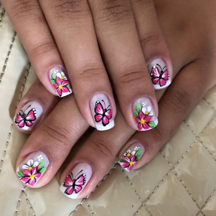 unhas decoradas com flores 176