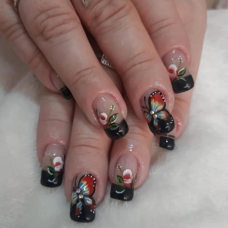 unhas decoradas com flores 180