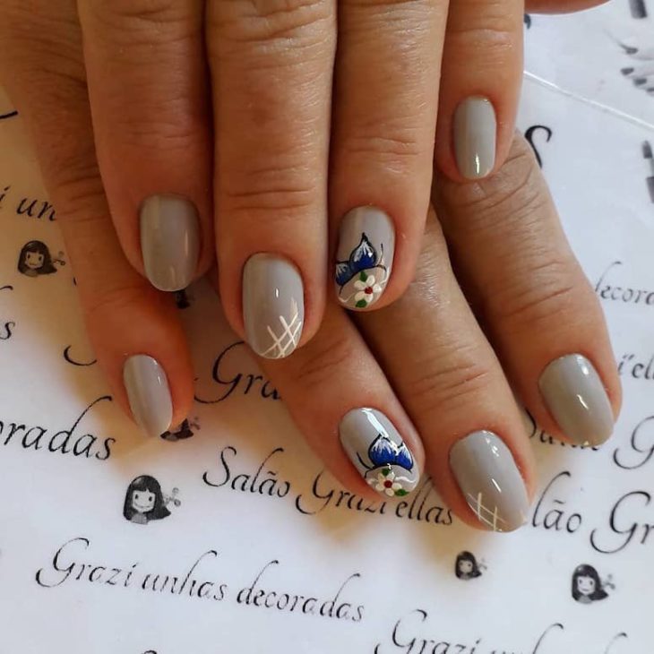 unhas decoradas com flores 195