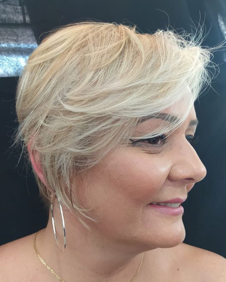 Cabelo curto platinado: 70 inspirações lindíssimas para você se apaixonar