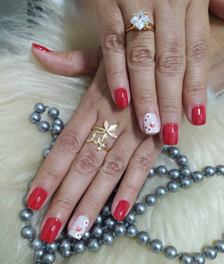 Unhas decoradas vermelhas 43