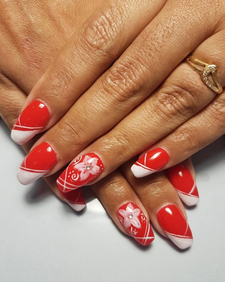 Unhas decoradas vermelhas 75