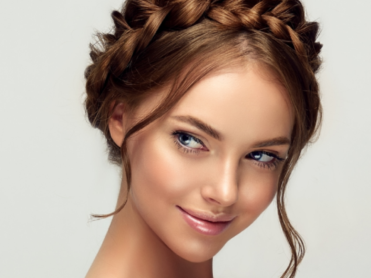 Tiara de trança: 30 fotos + tutoriais para arrasar com o penteado