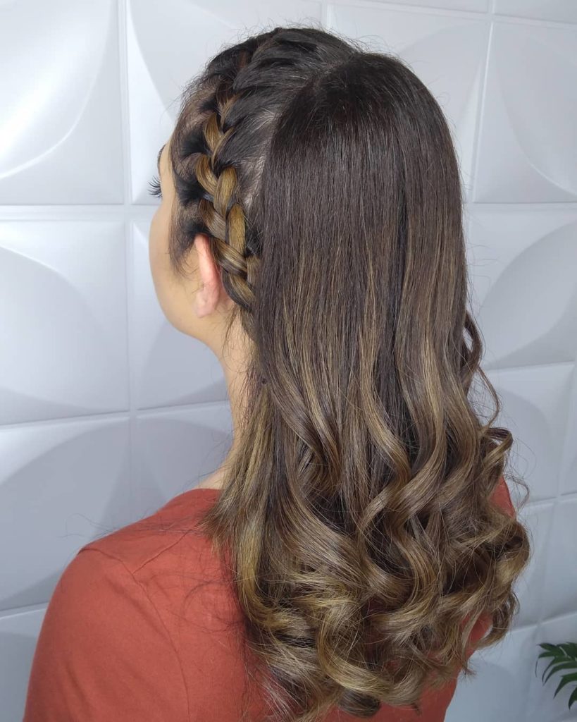 Tiara de trança 30 fotos + tutoriais para arrasar com o penteado