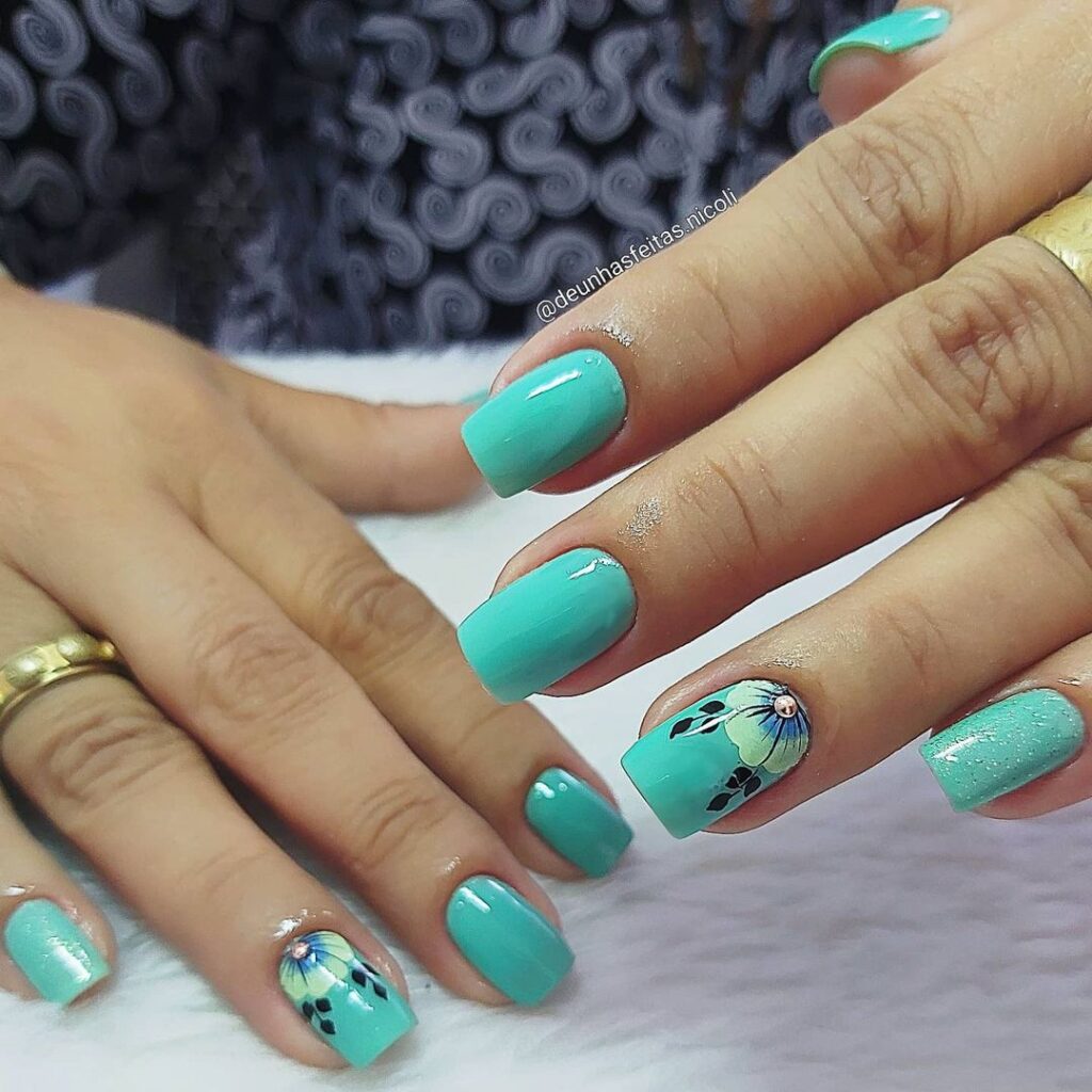 18 Unhas esmaltadas em verde para inspirar 18 Unhas esmaltadas em verde para inspirar