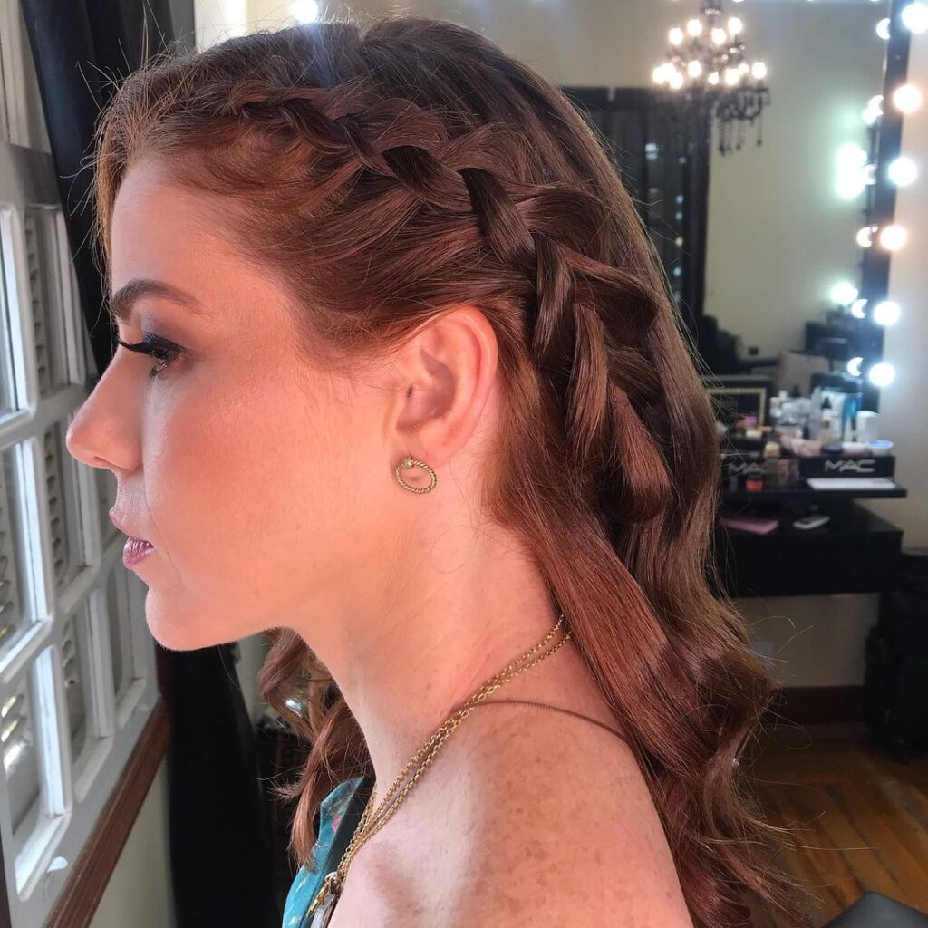 Trança lateral: 30 fotos + tutoriais desse penteado atemporal e chique