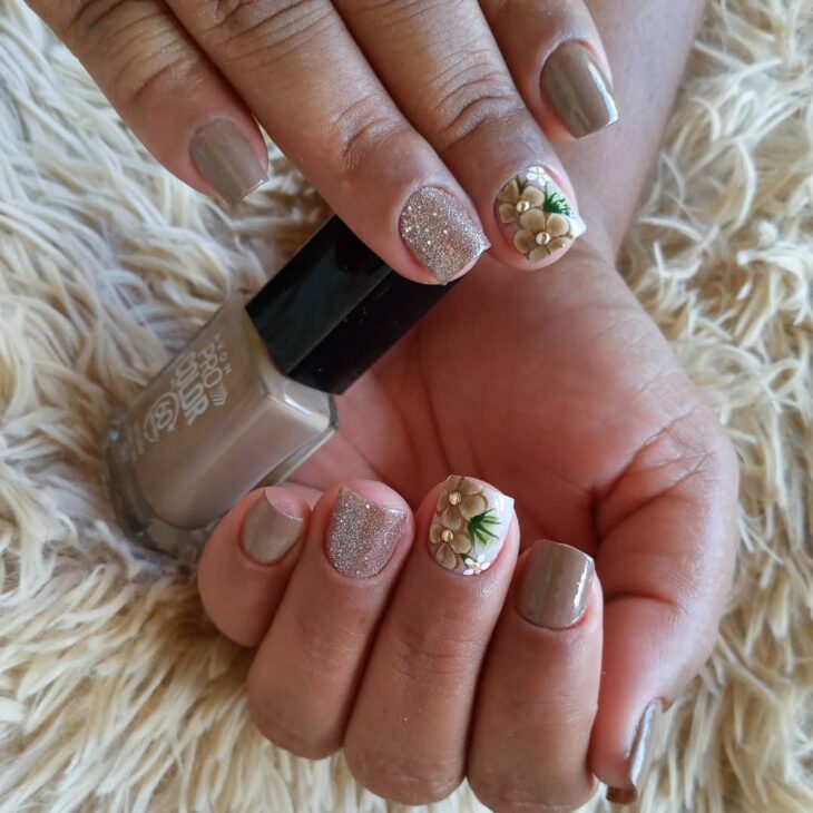 unhas decoradas nude 77