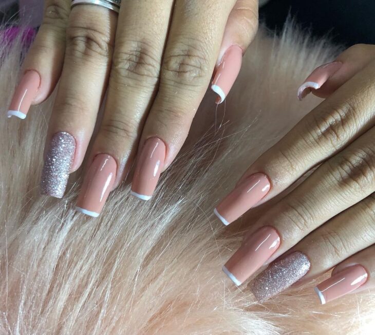 unhas decoradas nude 83