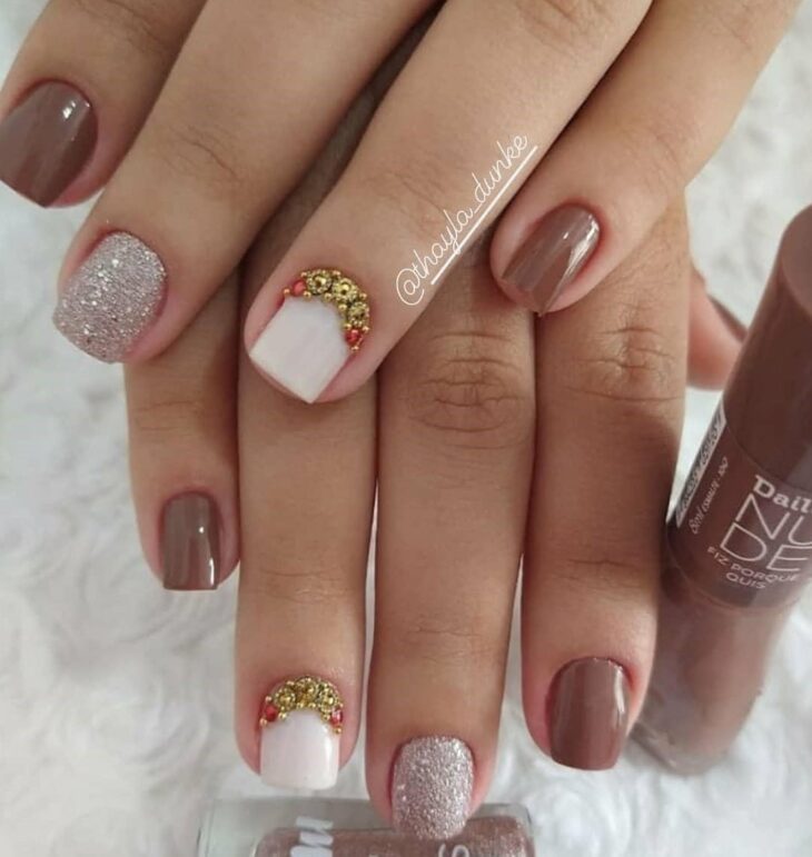 unhas decoradas nude 87