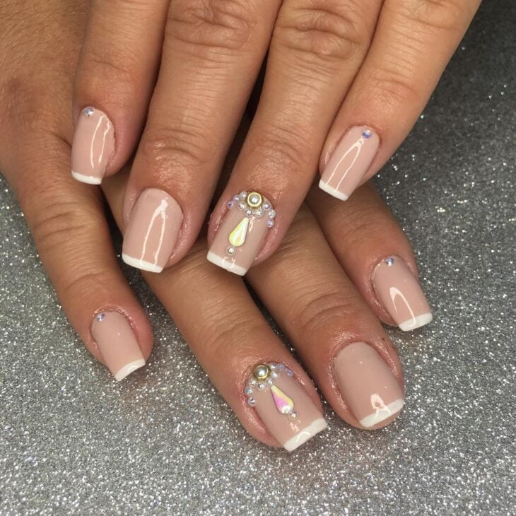 unhas decoradas nude 111