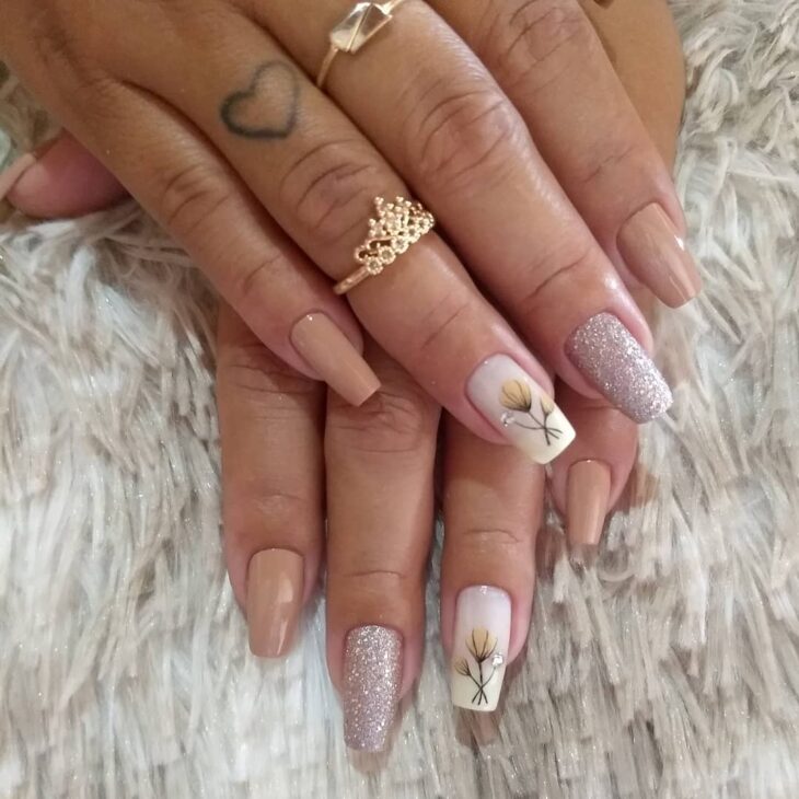 unhas decoradas nude 117