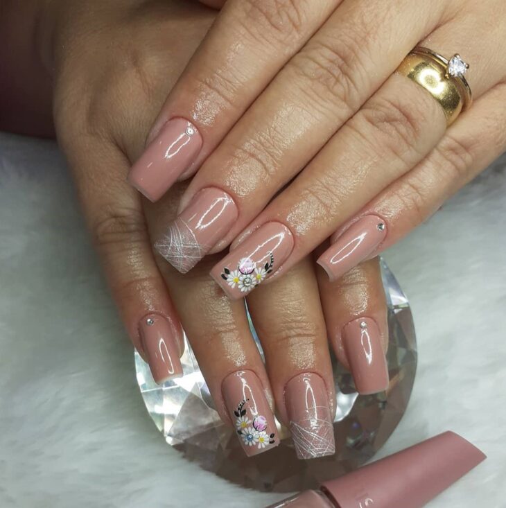 unhas decoradas nude 71