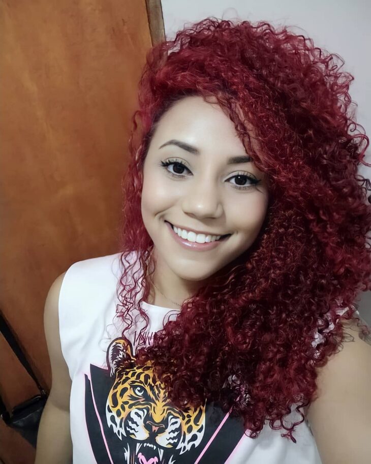 cabelo cacheado vermelho 54