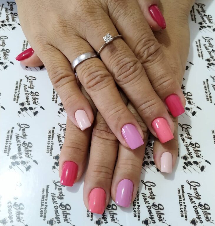 unhas decoradas rosa 106