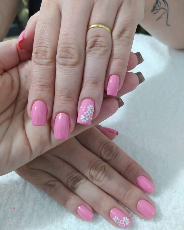 unhas decoradas rosa 109