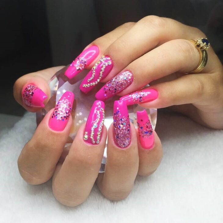 unhas decoradas rosa 123