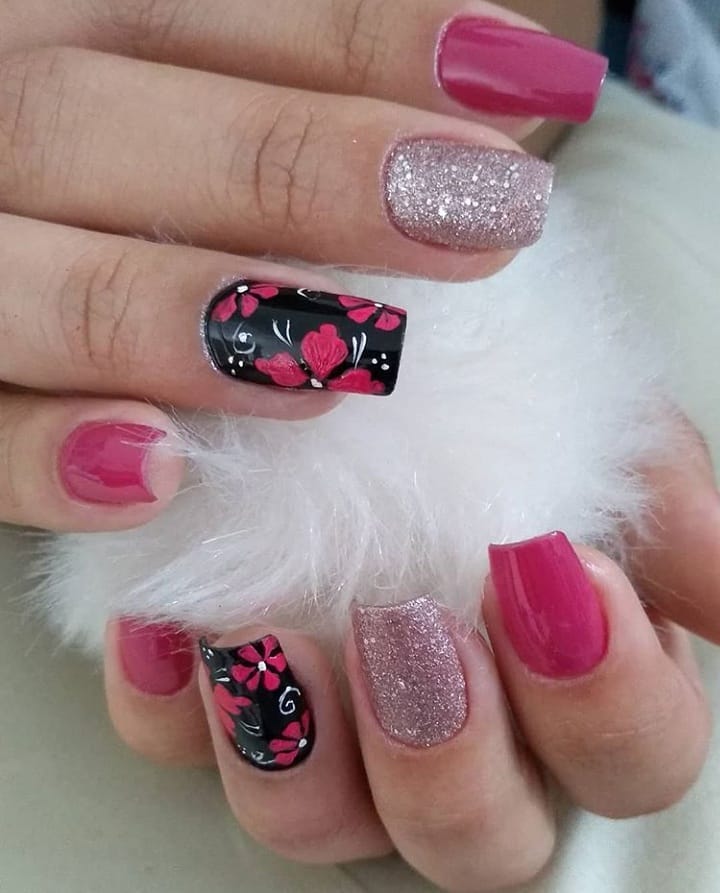 unhas decoradas rosa 139