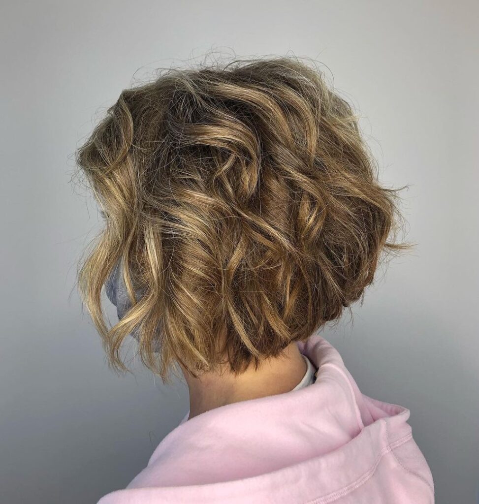 Cabelo curto ondulado: como cuidar, finalizar e fotos para se inspirar