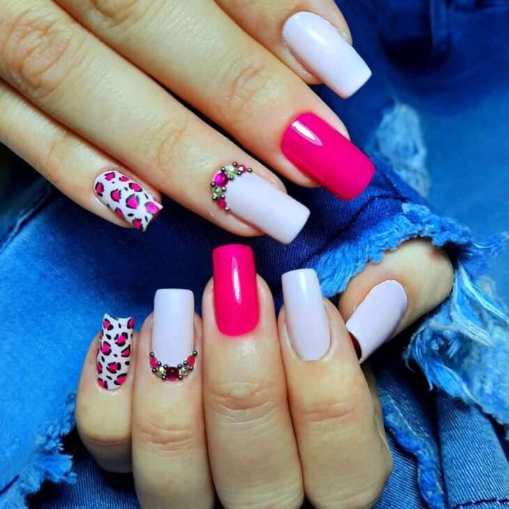 unhas decoradas rosa 149