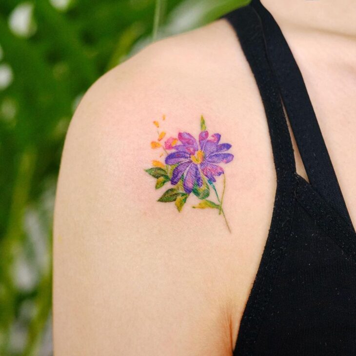 Tatuagem de flor pequena 80