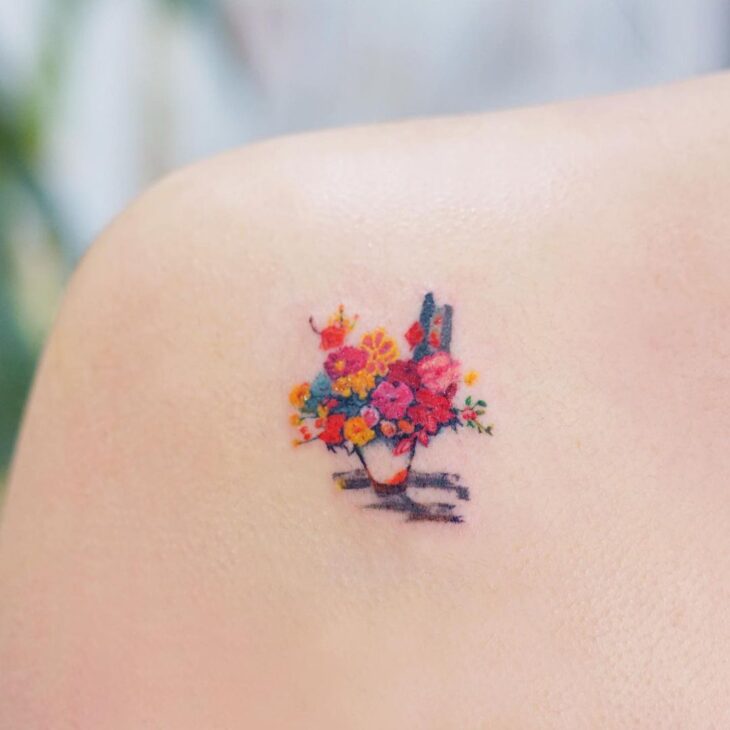 Tatuagem de flor pequena 110