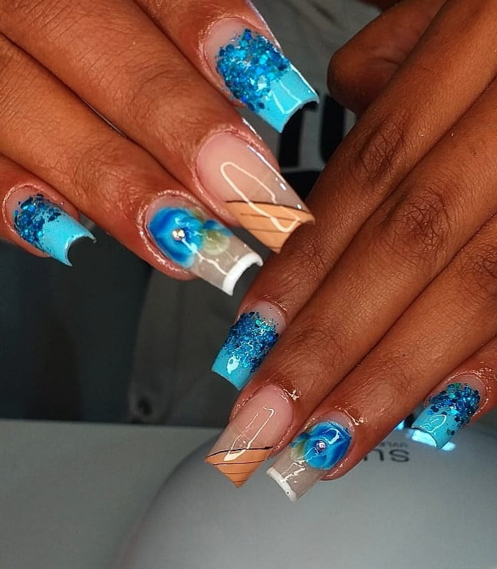 unhas decoradas azul 87