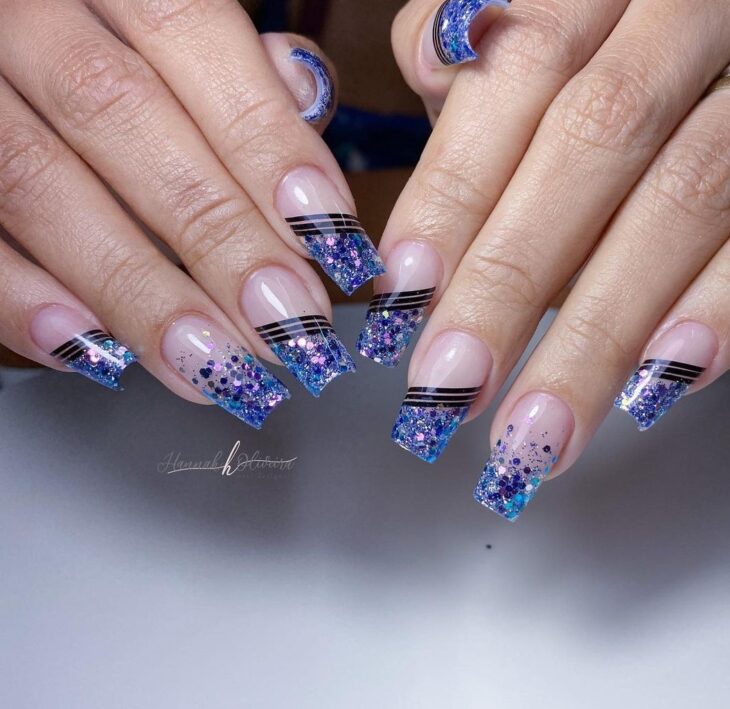 unhas decoradas azul 96