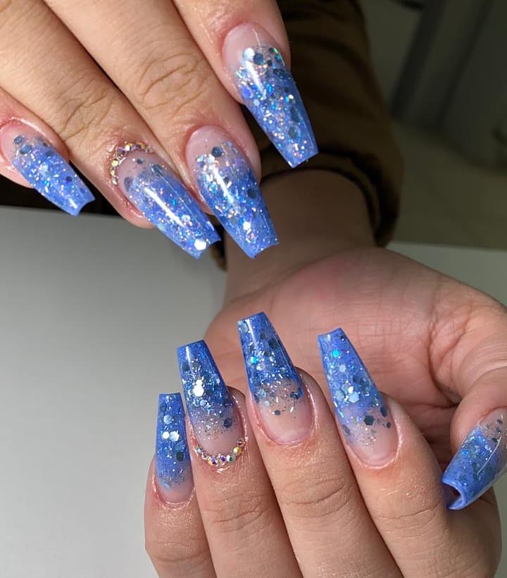 unhas decoradas azul 99