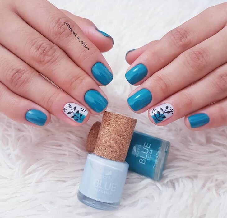 unhas decoradas azul 126