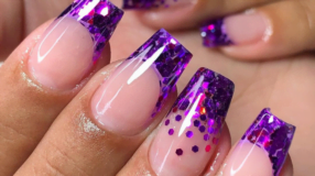 unhas encapsuladas com glitter 78