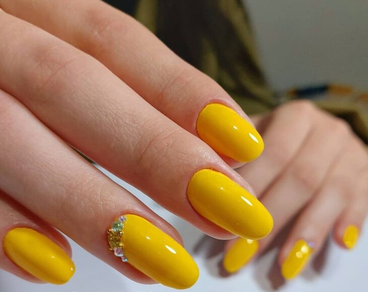 esmalte amarelo 97