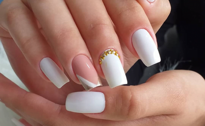 50 unhas com esmalte branco que provam a beleza desse tom clássico